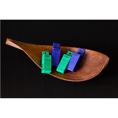 Dental Silk Floss BLUEBERRY & MINT, Jungle Story (Зубная шёлковая нить со вкусом ГОЛУБИКИ И МЯТЫ в стеклянном многоразовом диспенсере, 30 метров), 1 шт.