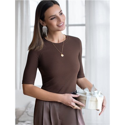 Футболка из трикотажа в широкий рубчик