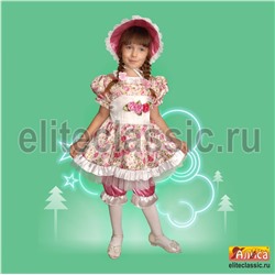 Кукла в шляпке