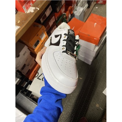 Nike Air Force 1 07 PRM
