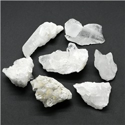 Кристаллы горного хрусталя 27*17*15мм, 5-9г (A)