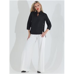 Блузка черная с декоративными пуговицами