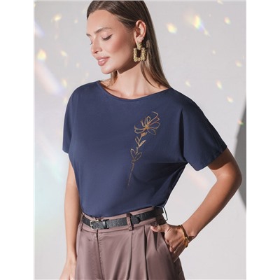 Нарядная футболка с блестящим принтом