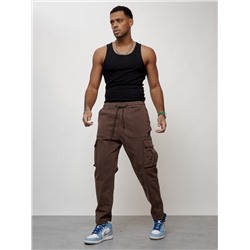 Джинсы карго мужские с накладными карманами коричневого цвета 2424K