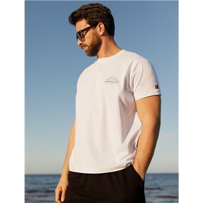 Футболка из премиального хлопка с авторским принтом