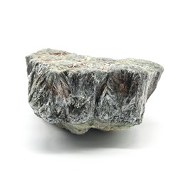 Самородный серафинит "Клинохлор" 83*65*43мм, 314г