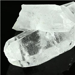 Кристаллы горного хрусталя 84*46*46мм, 220-239г