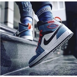 Nike Air Jordan 1