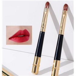 Портативная кисть для губ с металлическим колпачком
