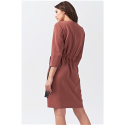 Платье повседневное прямое с кулиской на талии бледно-терракотовое