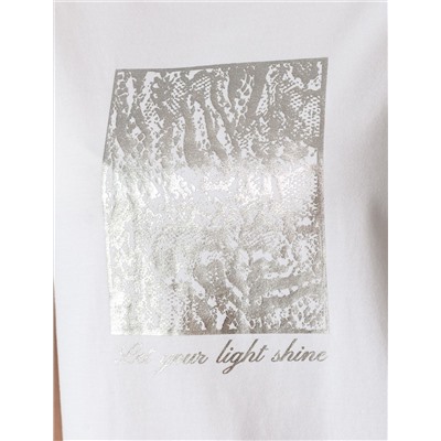 Футболка из премиального хлопка с авторским принтом