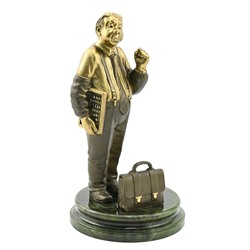 Статуэтка "Финансист" из бронзы на подставке из нефрита 100*100*185мм