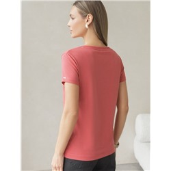 Футболка из премиального хлопка с V-образным вырезом