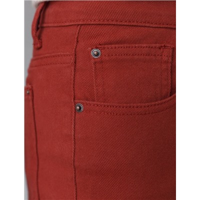 Джинсы из эластичного денима