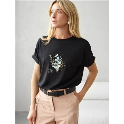 Футболка из премиального хлопка с авторским принтом