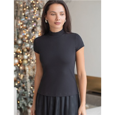 Футболка из фактурного трикотажа в рубчик