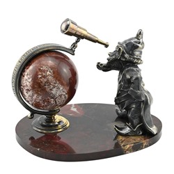 Астроном из бронзы на подставке из яшмы 228*180*175мм.