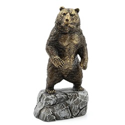 Фигурка из литеевой смолы "Медведь на скале" 73*62*147мм