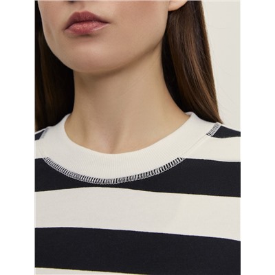 399651 ZARINA Свитшот