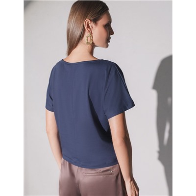 Нарядная футболка с блестящим принтом