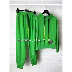 Спортивные костюмы 893194