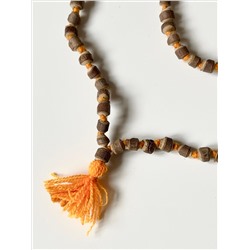 Чётки МАЛА из Священного дерева ТУЛАСИ С КОРОЙ на Желтой нити (бусины по 5-7 мм., длина 50-52 см.), 1 шт.