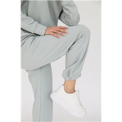 Брюки из трикотажа с резинкой по низу