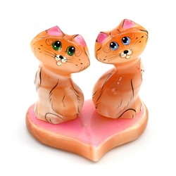Фигурка из селенита влюбленные "Кошки LOVE" 70*55*65мм