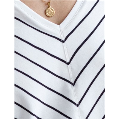 Футболка с цельнокроеным рукавом