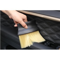Щетка для чистки салона автомобиля