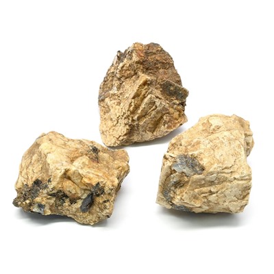 Корунд сапфир в породе 55*38*33мм, 75-90г