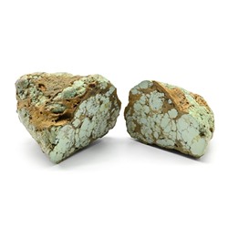 Минерал бирюза 2 половинки 51*42*42мм, 51*38*35мм