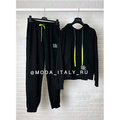 Спортивные костюмы 893192