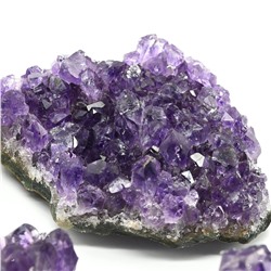 Друза аметистовая 45*33*24мм, 50-59г