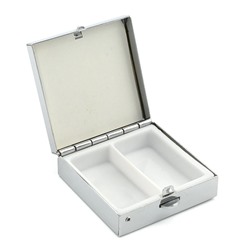 Таблетница карманная на 2 отсека с камнем тигровый глаз, серебристая.