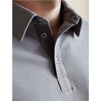 Футболка-поло из фактурного трикотажа