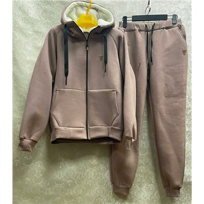 Спортивный костюм 895497