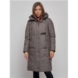 Пальто утепленное молодежное зимнее женское темно-серого цвета 52359TC