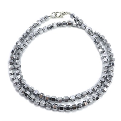 Бусы ГРАНЕНЫЕ из ГЕМАТИТА, цвет SILVER - целебные нормализуют давление (бусины по 3-4 мм., длина нити 43-45 см.), 1 шт.