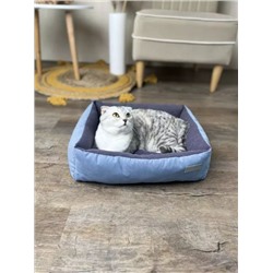 Лежанка для кошек прямоугольная голубой