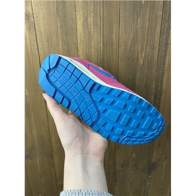 Кроссовки Nike Air Max 1