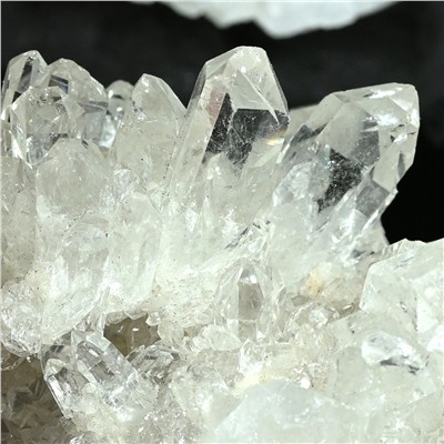 Кристаллы горного хрусталя 78*48*42мм, 160-179г