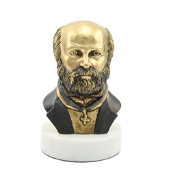 Пирогов Н.И. из бронзы на подставке из мрамора 65*65*83мм.