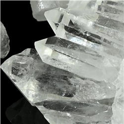 Кристаллы горного хрусталя 61*37*37мм, 90-99г
