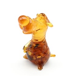 Фигурка с янтарем Пёс мультяшный 45*57*80мм цв.коньячный, 55,9г