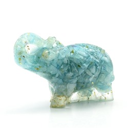 Фигурка из кварца голубого и смолы "Слон" 84*40*55мм