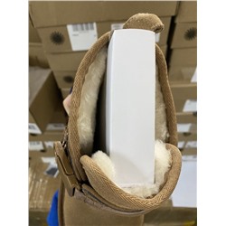 UGG-8570
