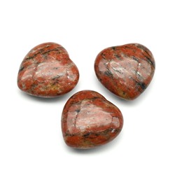 Сердце из яшмы красной 30*30*12мм. 16г