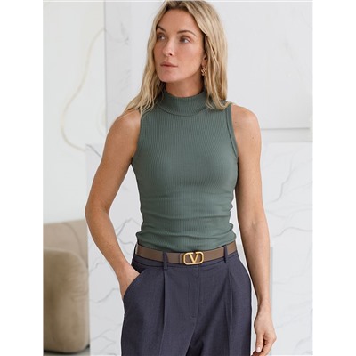 Топ из трикотажа в широкий рубчик