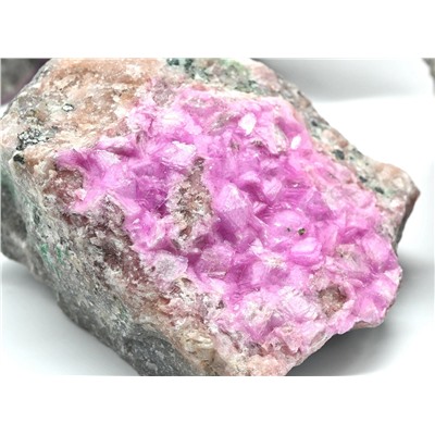 Кобальтокальцит кристаллическое образование, 48*25*30мм, 50-59г